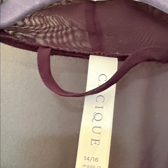 Cacique Deep Purple/Plum Lace Robe sheer size 14/16 - Picture 3 of 7